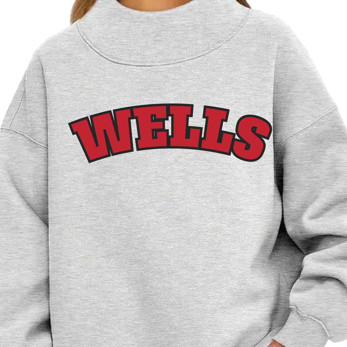 MOCKNECK OVERSIZED PARKE STYLE SWEATSHIRT with Wells Appliqué's